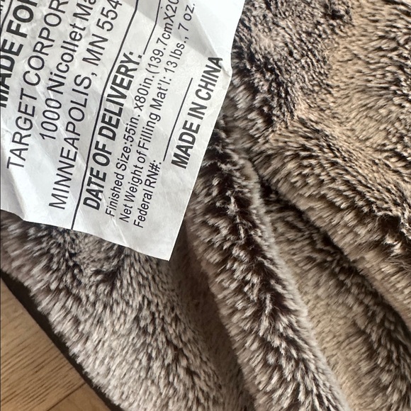 Threshold Plush Faux Fur Throw Blanket weighted - Picture 4 of 4